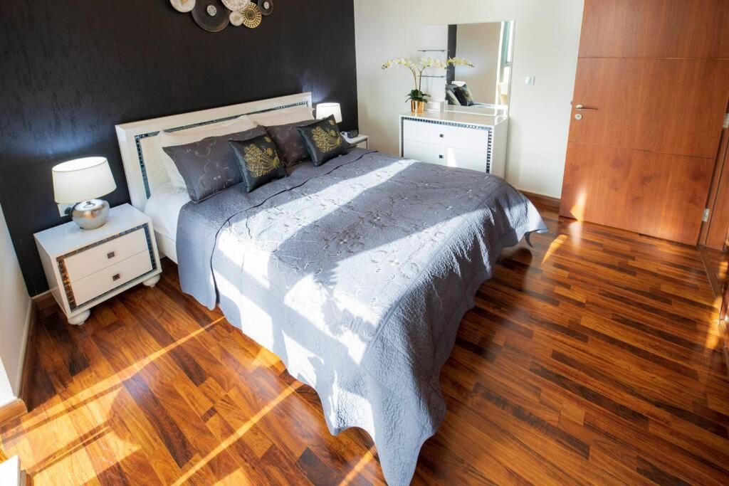 First Class 3Br With Full Burj Khalifa And Fountain View Dubai Esterno foto