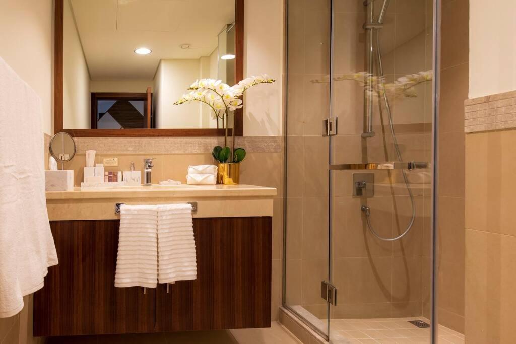 First Class 3Br With Full Burj Khalifa And Fountain View Dubai Esterno foto